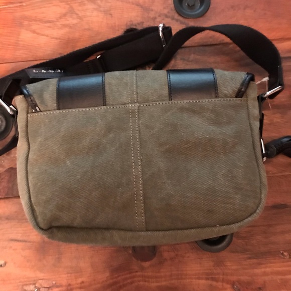 NWT l.a.m.b crossbody bag - Picture 4 of 8